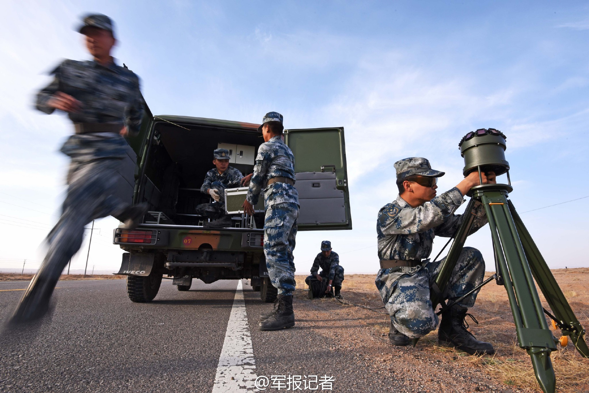 酒入愁肠，化作相思泪。词牌苏幕遮的由来与格律及其代表作品 